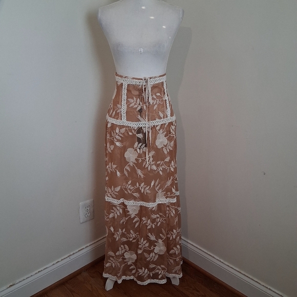 For Love and Lemons Emilia Embriodery Maxi Skirt Size Medium NWT - Picture 9 of 12